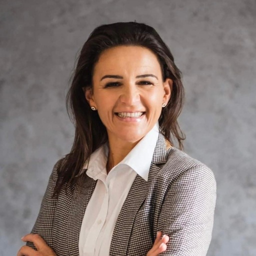 dr hab. Marta Niewczas, prof. UR